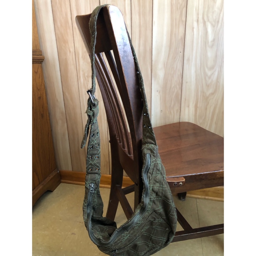 Urban Outfitters Darcie Denim sling shoulder bag - Picture 5 of 8